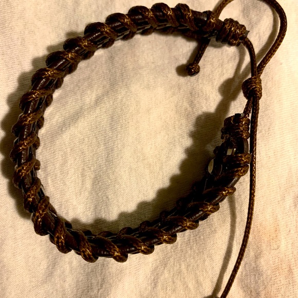 Wrapped gun metal bracelet - Picture 1 of 4